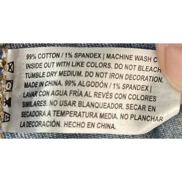 Selena Quintanilla Denim Jacket Size Medium M Pockets Embroidered Name - Picture 12 of 15